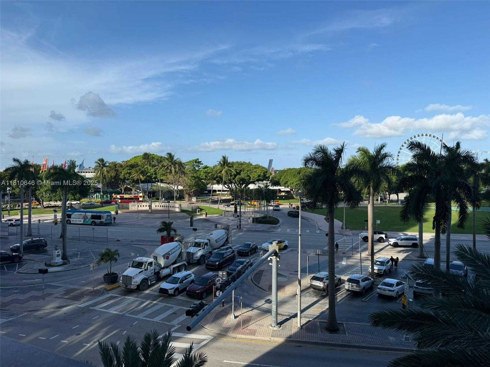 Small Image of 244 BISCAYNE BLVD #301, Miami Number 13