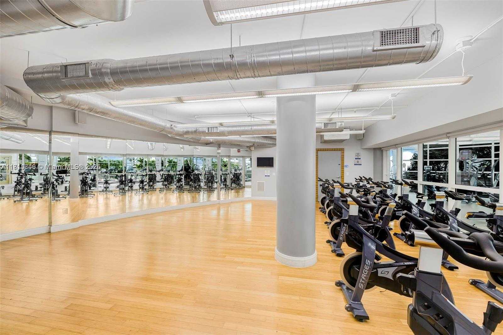 Small Image of 244 BISCAYNE BLVD #301, Miami Number 17