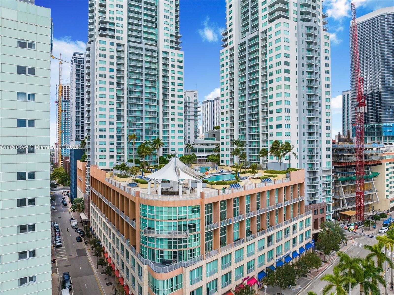 Small Image of 244 BISCAYNE BLVD #301, Miami Number 20