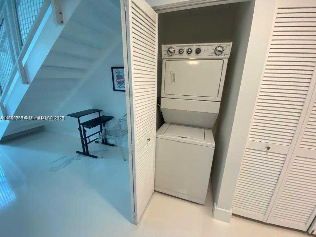 Imagen de Pequeño Objeto