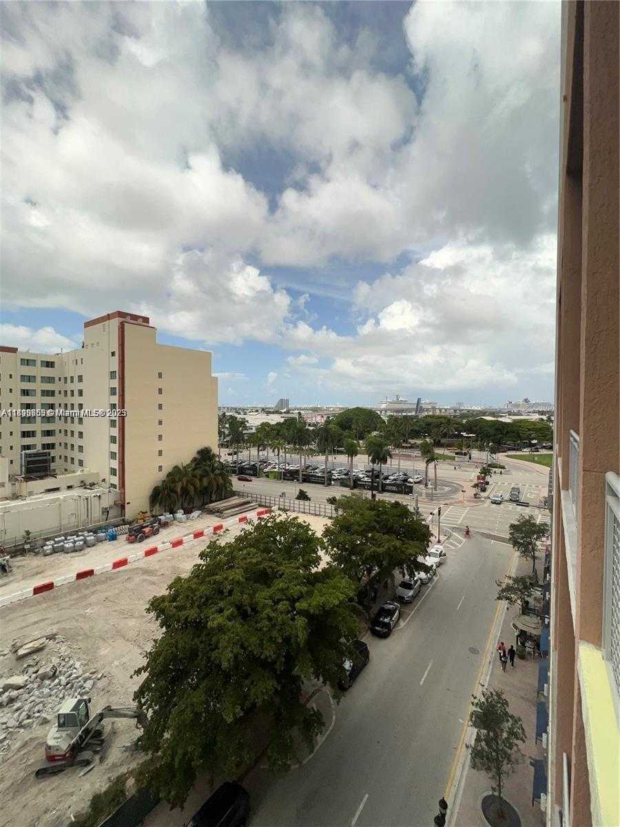 Imagen de Pequeño Objeto