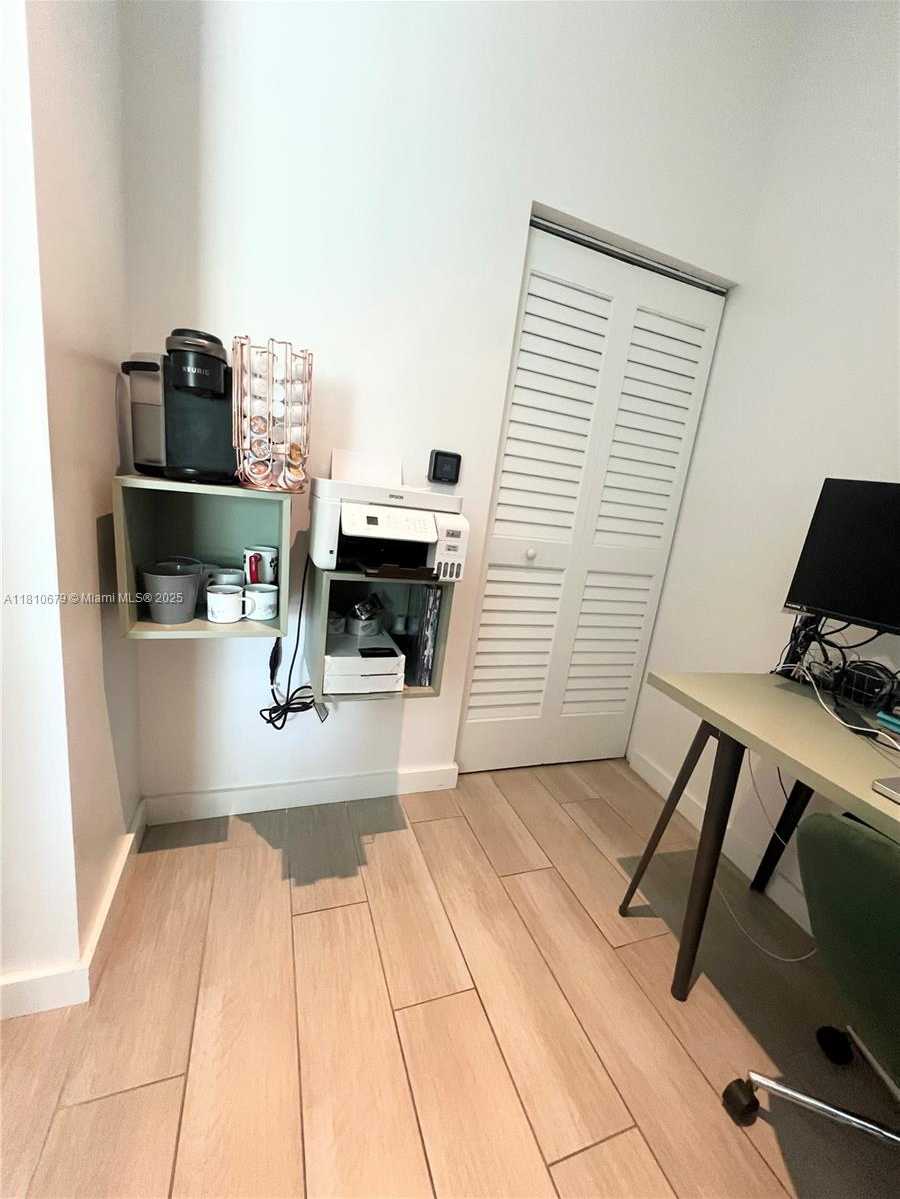 Small Image of 1600 SOUTH WEST 1 #315, Miami Number 12