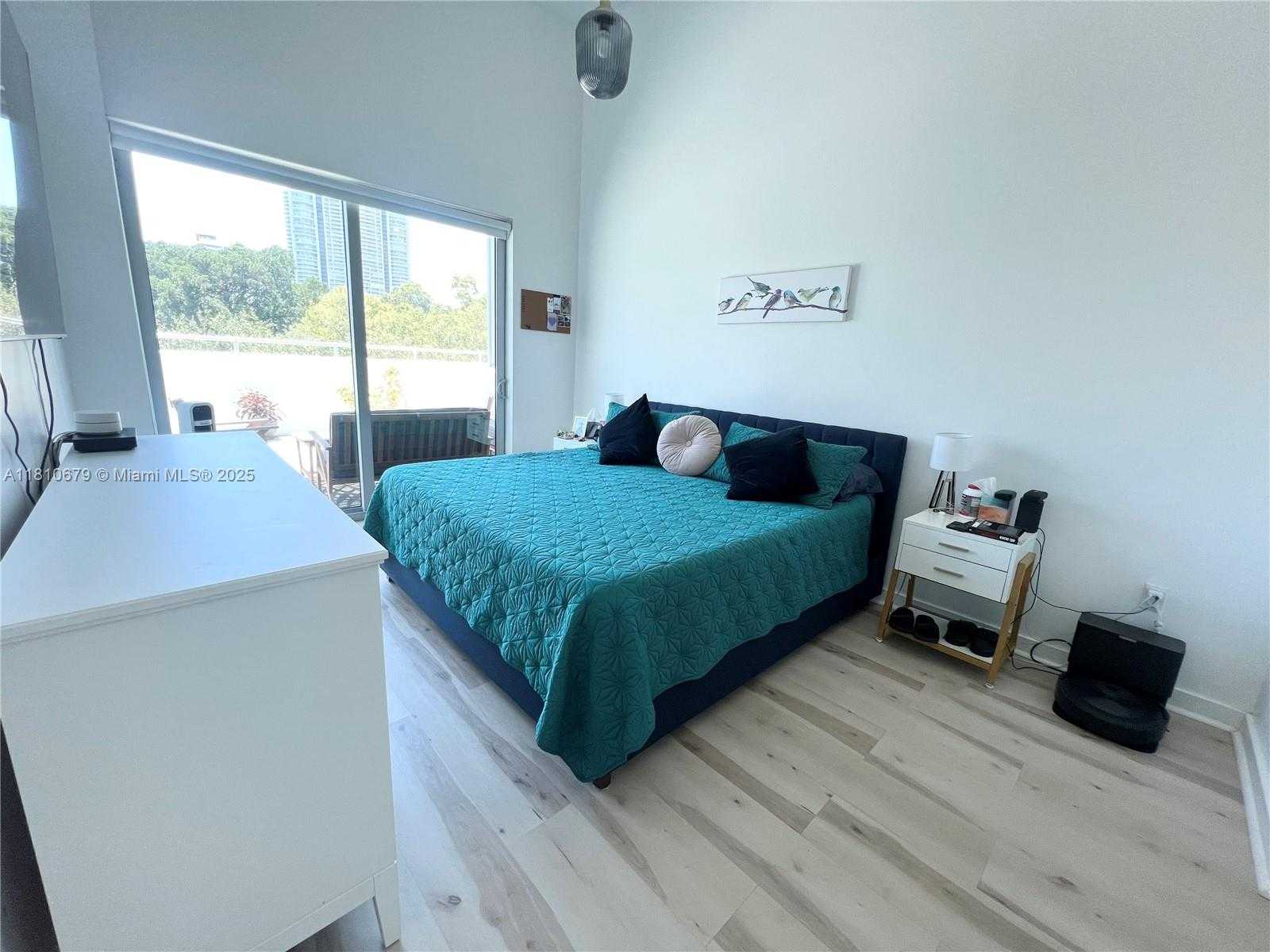 Small Image of 1600 SOUTH WEST 1 #315, Miami Number 18
