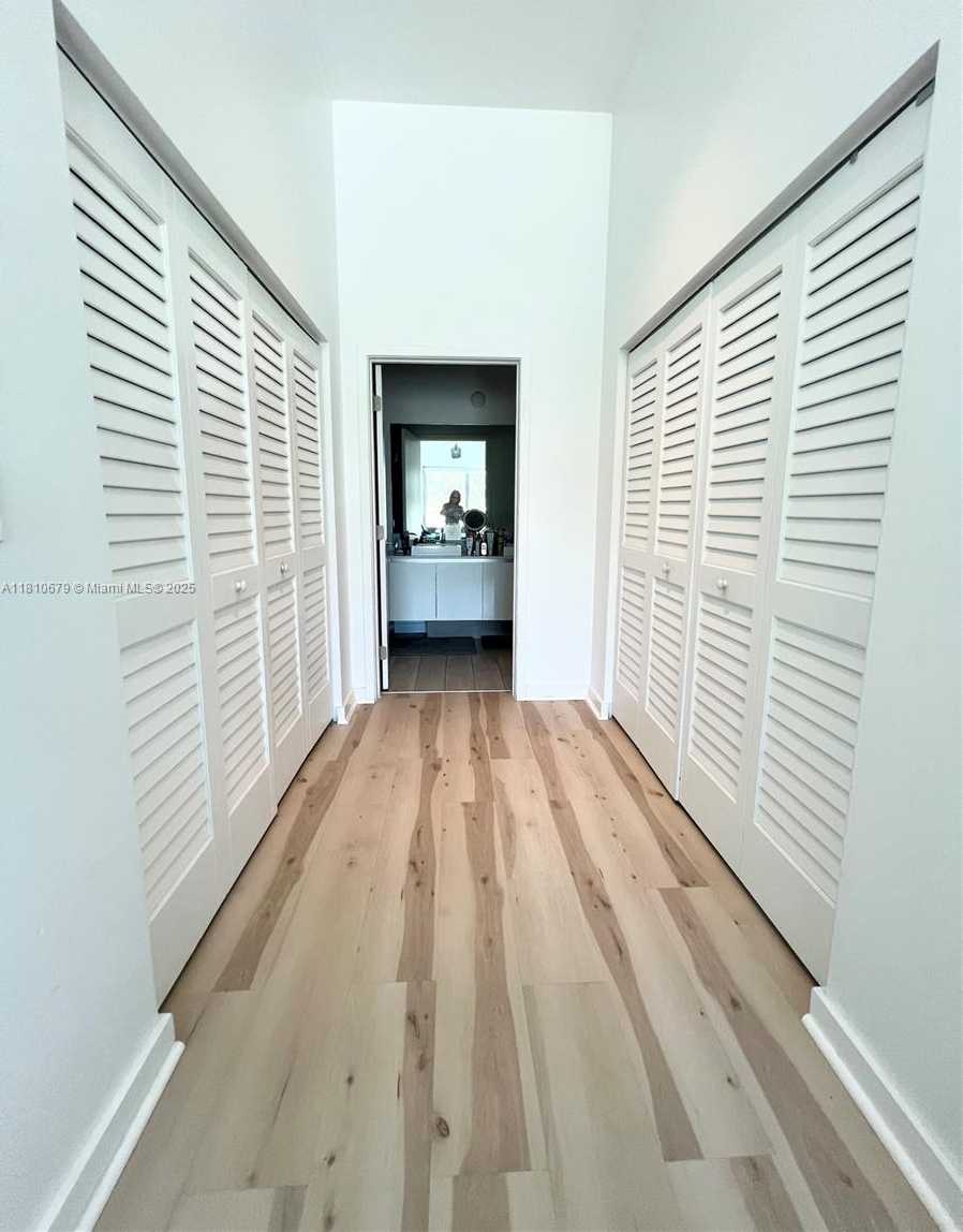 Small Image of 1600 SOUTH WEST 1 #315, Miami Number 24