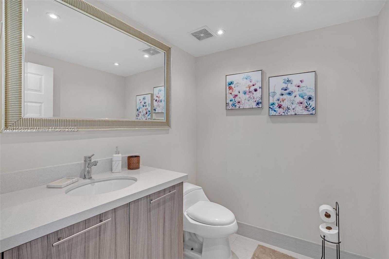 Small Image of 6700 INDIAN CREEK DR #1202, Miami Beach Number 24