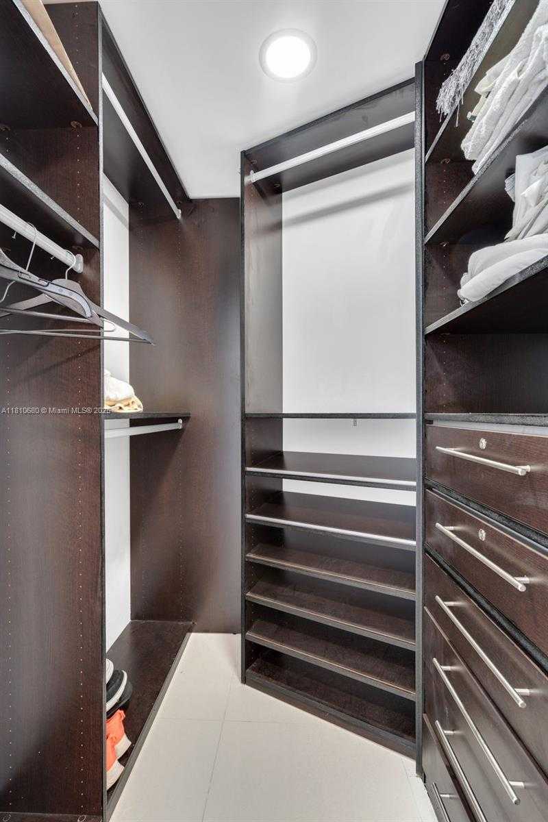 Small Image of 6700 INDIAN CREEK DR #1202, Miami Beach Number 27
