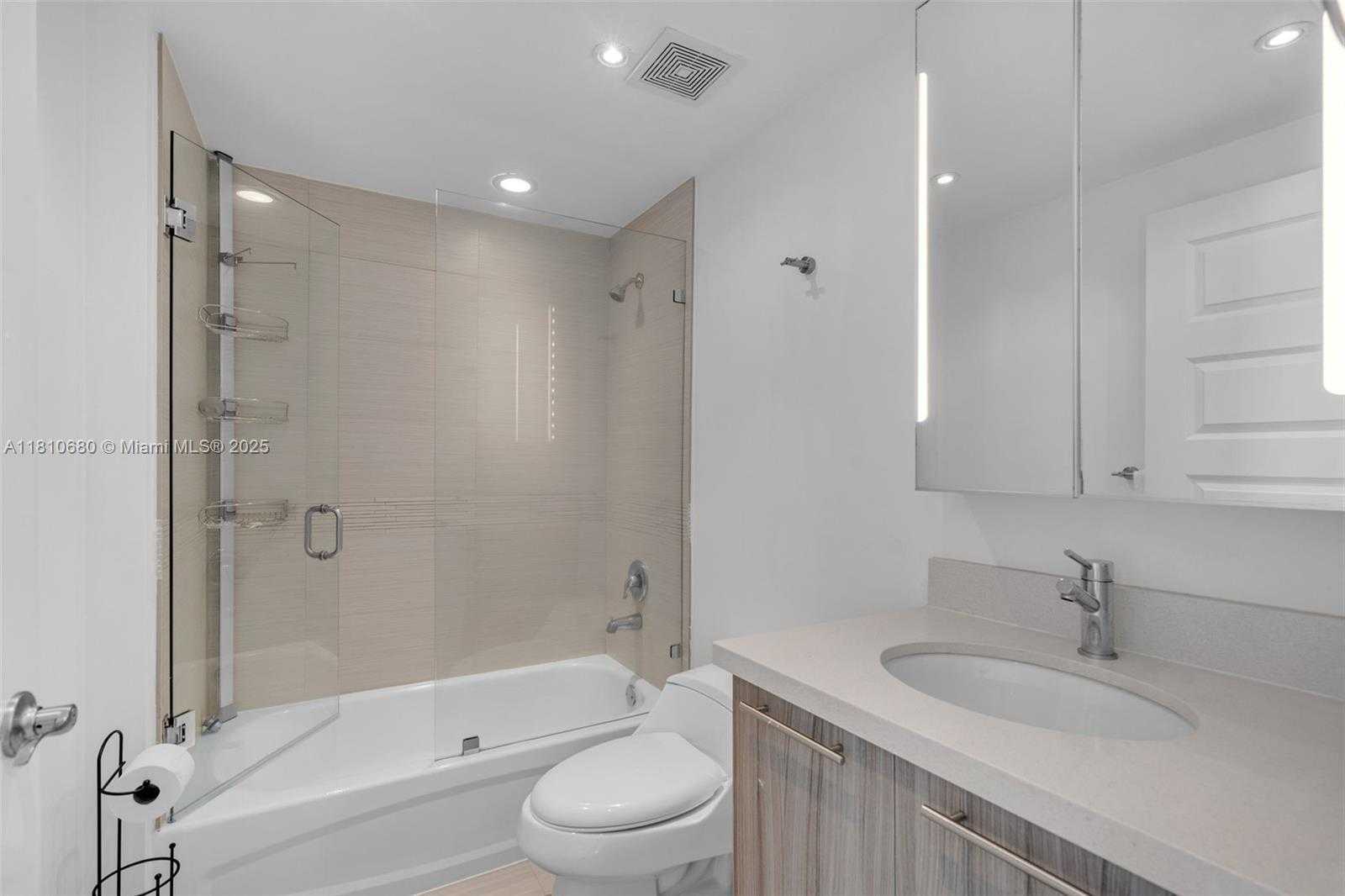 Small Image of 6700 INDIAN CREEK DR #1202, Miami Beach Number 28