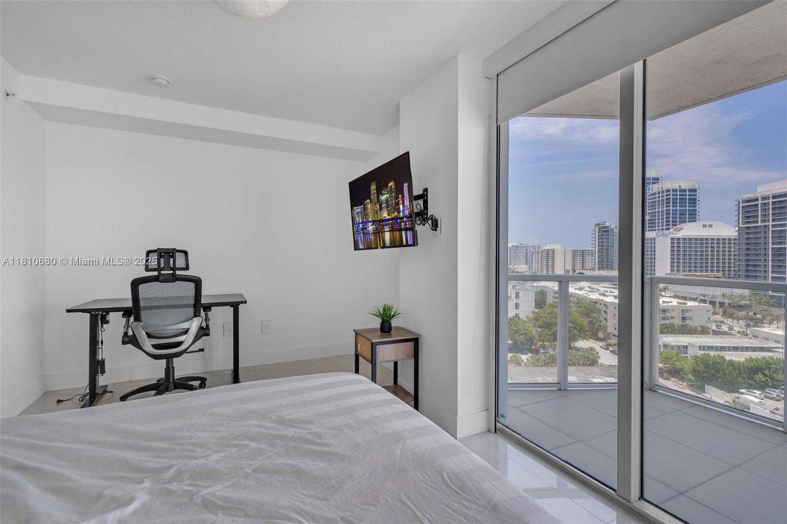 Small Image of 6700 INDIAN CREEK DR #1202, Miami Beach Number 31
