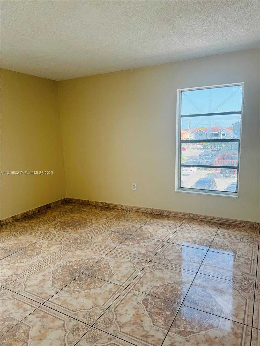 Small Image of 1735 WEST 60TH ST #M305, Hialeah Number 11
