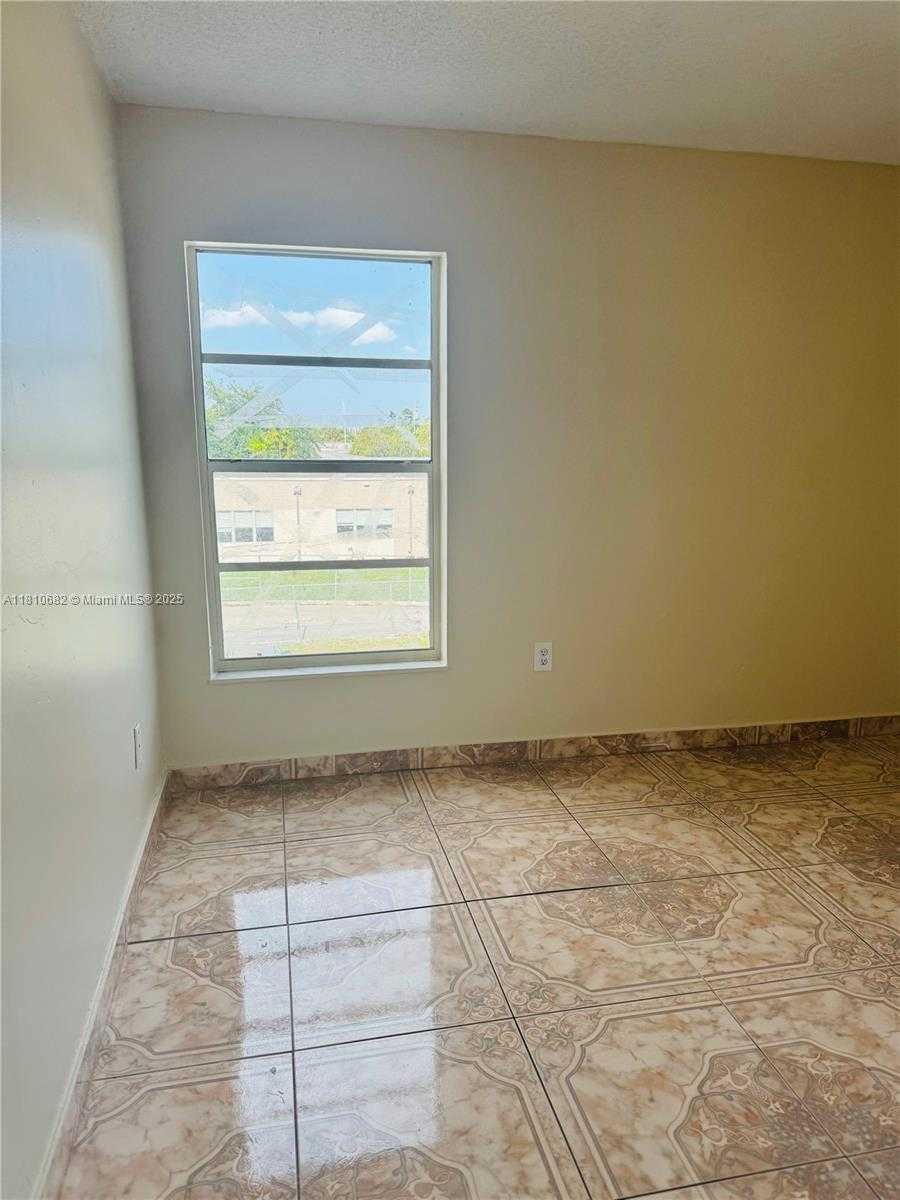 Small Image of 1735 WEST 60TH ST #M305, Hialeah Number 12