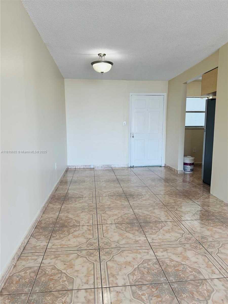 Small Image of 1735 WEST 60TH ST #M305, Hialeah Number 5
