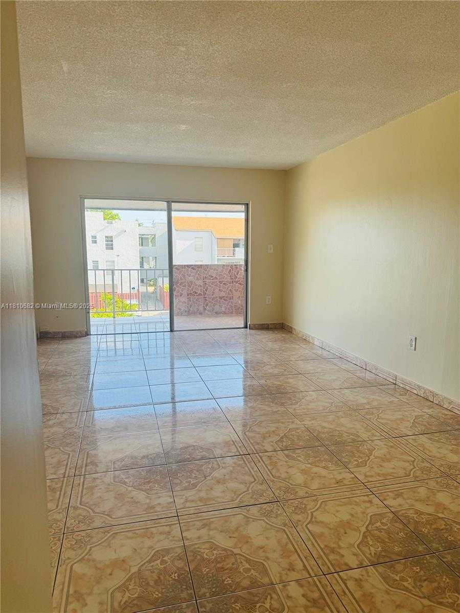 Small Image of 1735 WEST 60TH ST #M305, Hialeah Number 7