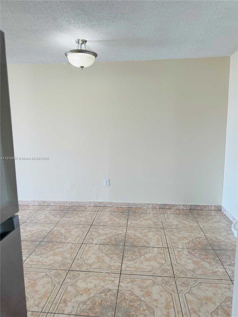 Small Image of 1735 WEST 60TH ST #M305, Hialeah Number 8
