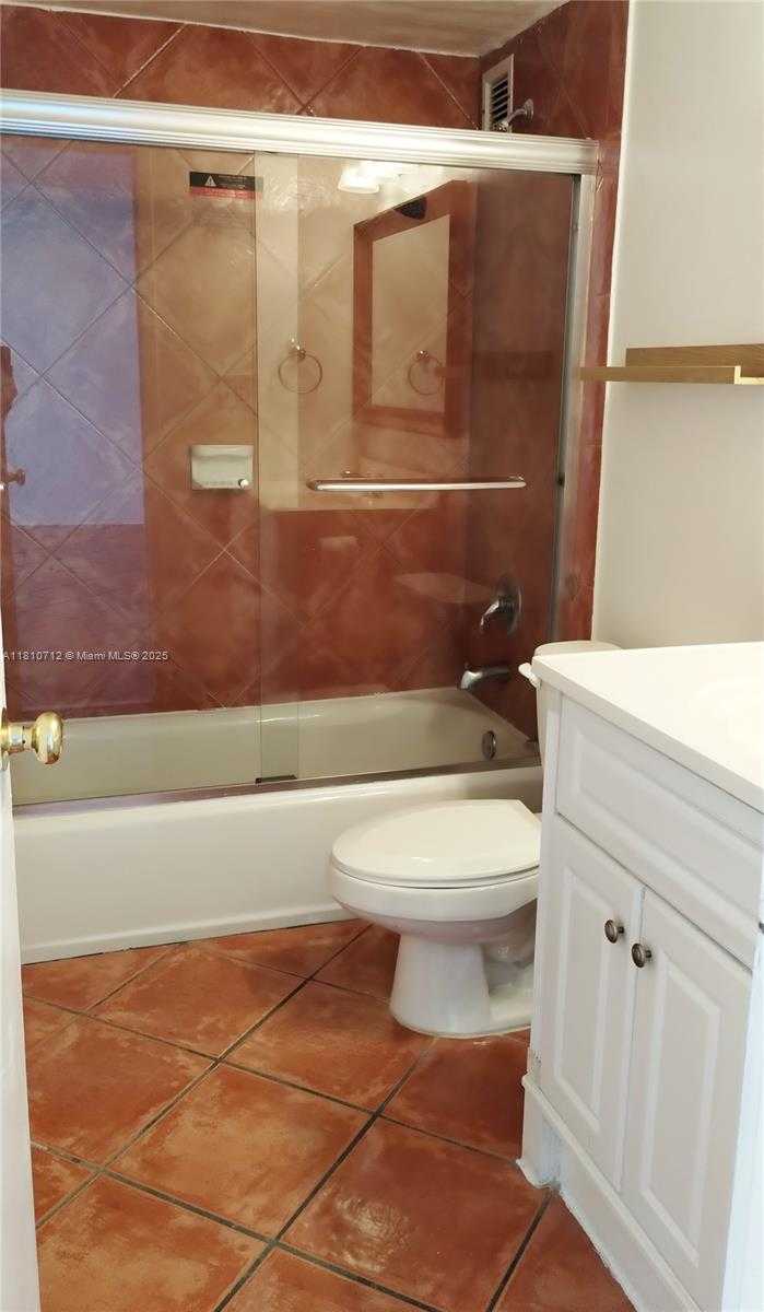 Small Image of 1865 79TH ST CSWY #16G, North Bay Village Number 7