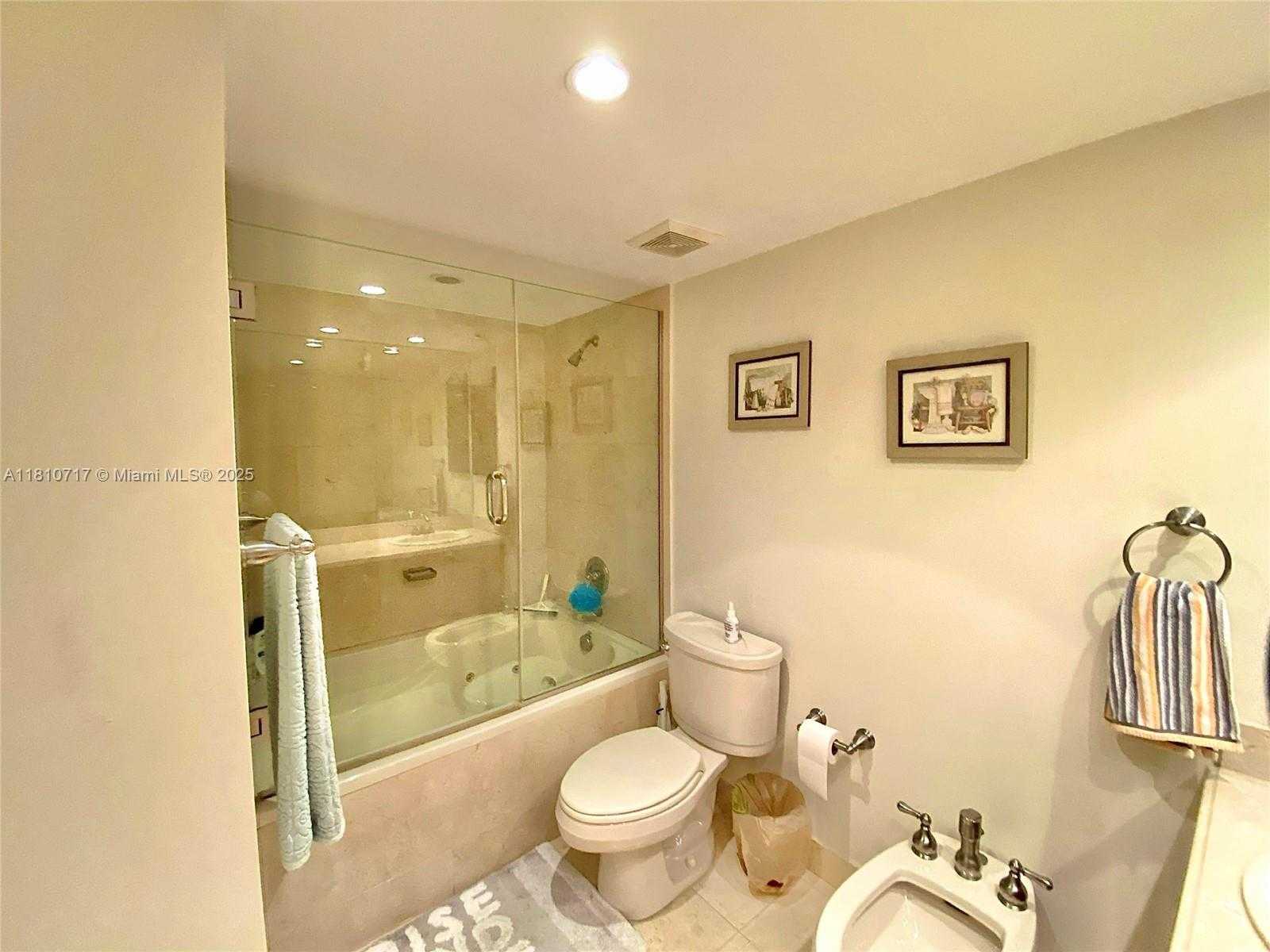 Small Image of 1627 BRICKELL AVE #2005, Miami Number 14