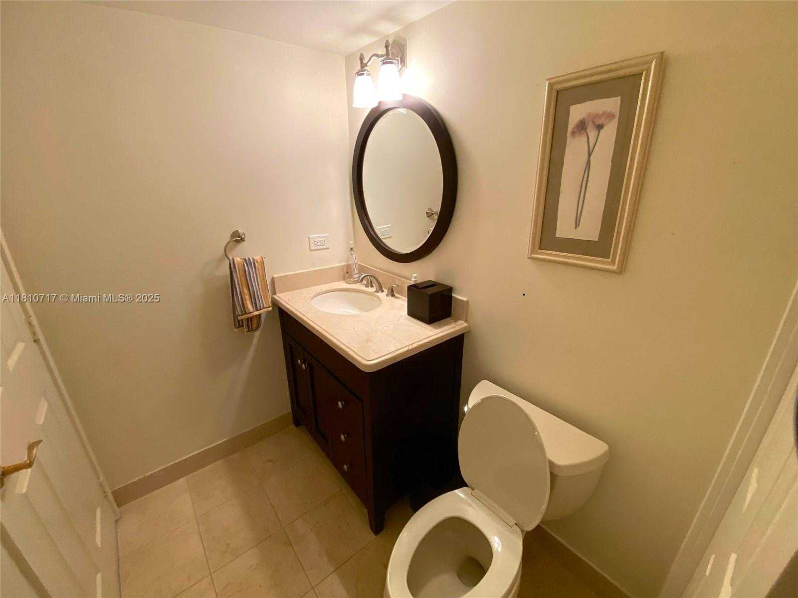 Small Image of 1627 BRICKELL AVE #2005, Miami Number 16