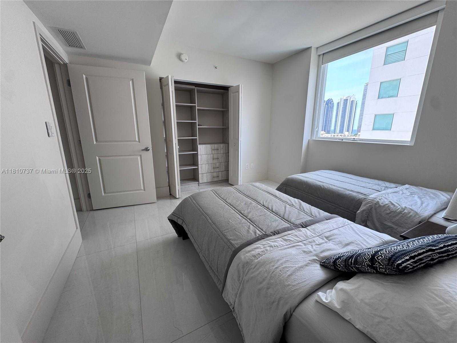 Small Image of 400 SUNNY ISLES BLVD #1408, Sunny Isles Beach Number 22