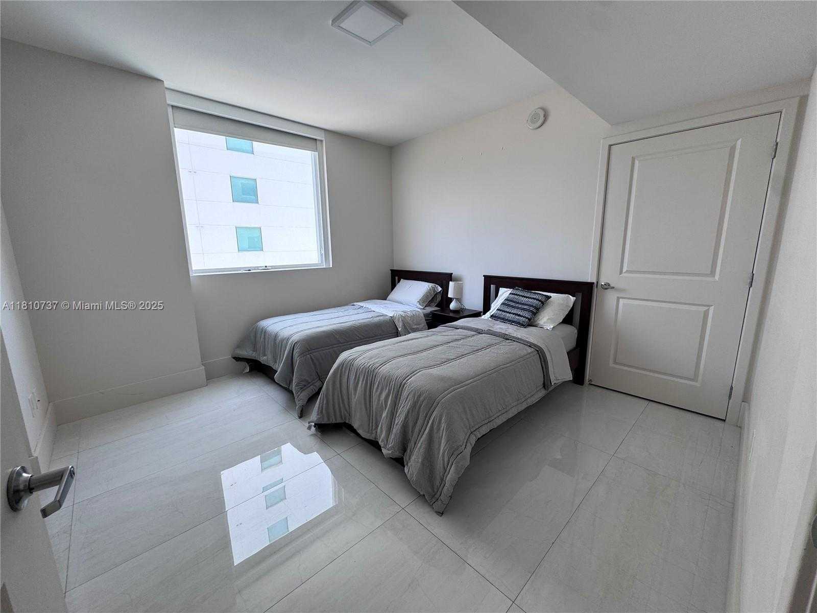 Small Image of 400 SUNNY ISLES BLVD #1408, Sunny Isles Beach Number 23