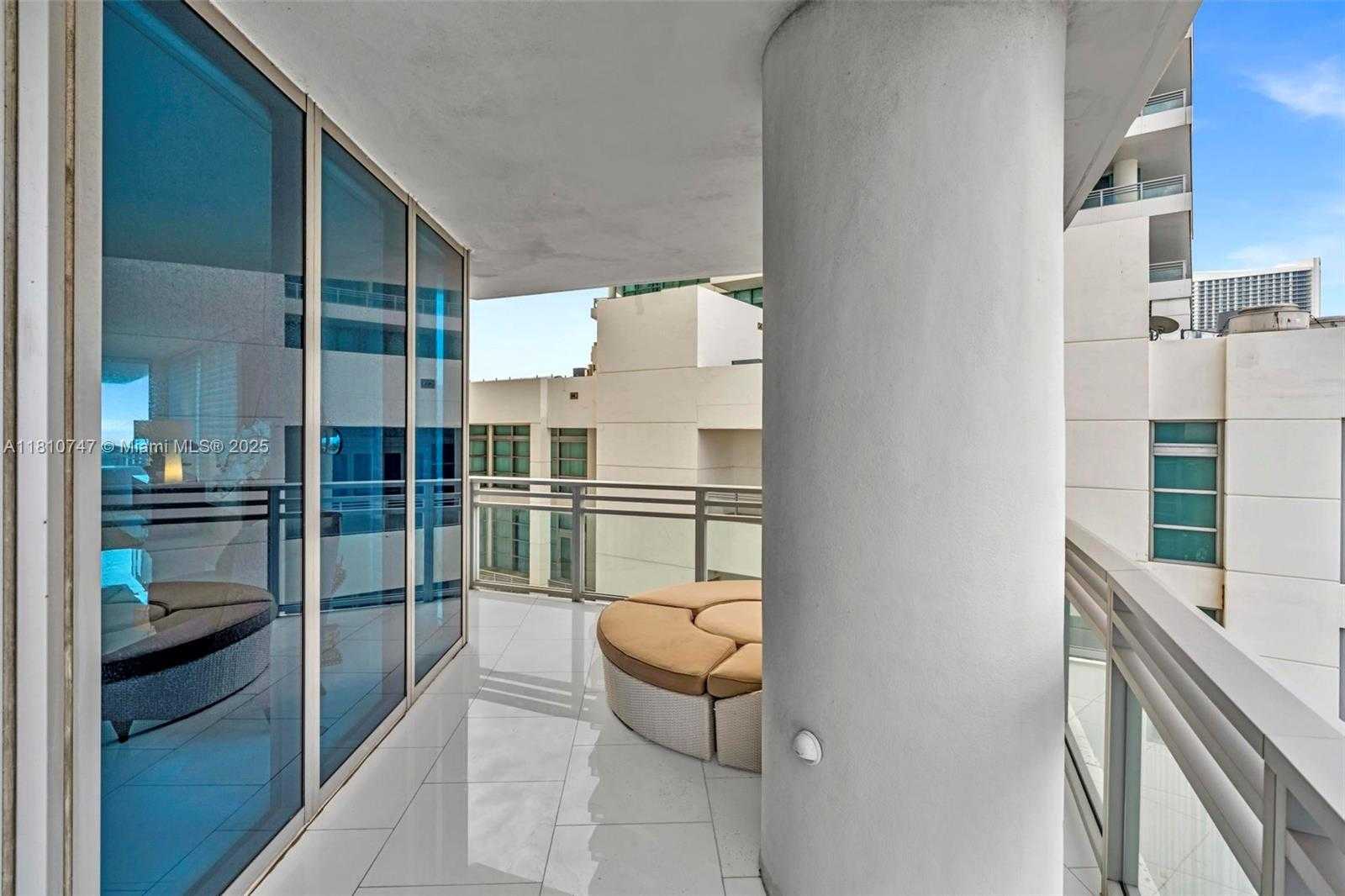 Small Image of 3535 SOUTH OCEAN DR #705, Hollywood Number 10