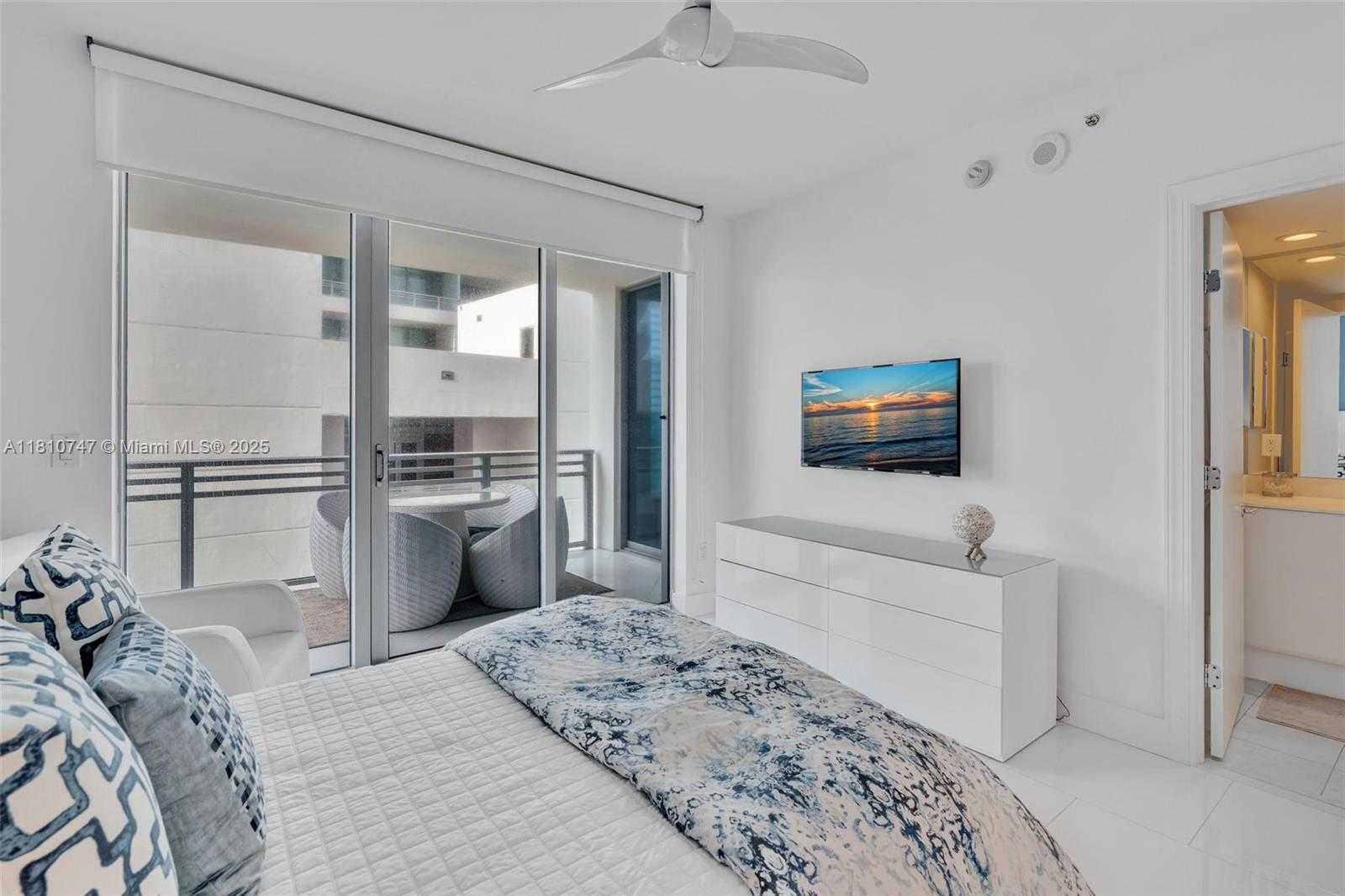 Small Image of 3535 SOUTH OCEAN DR #705, Hollywood Number 35