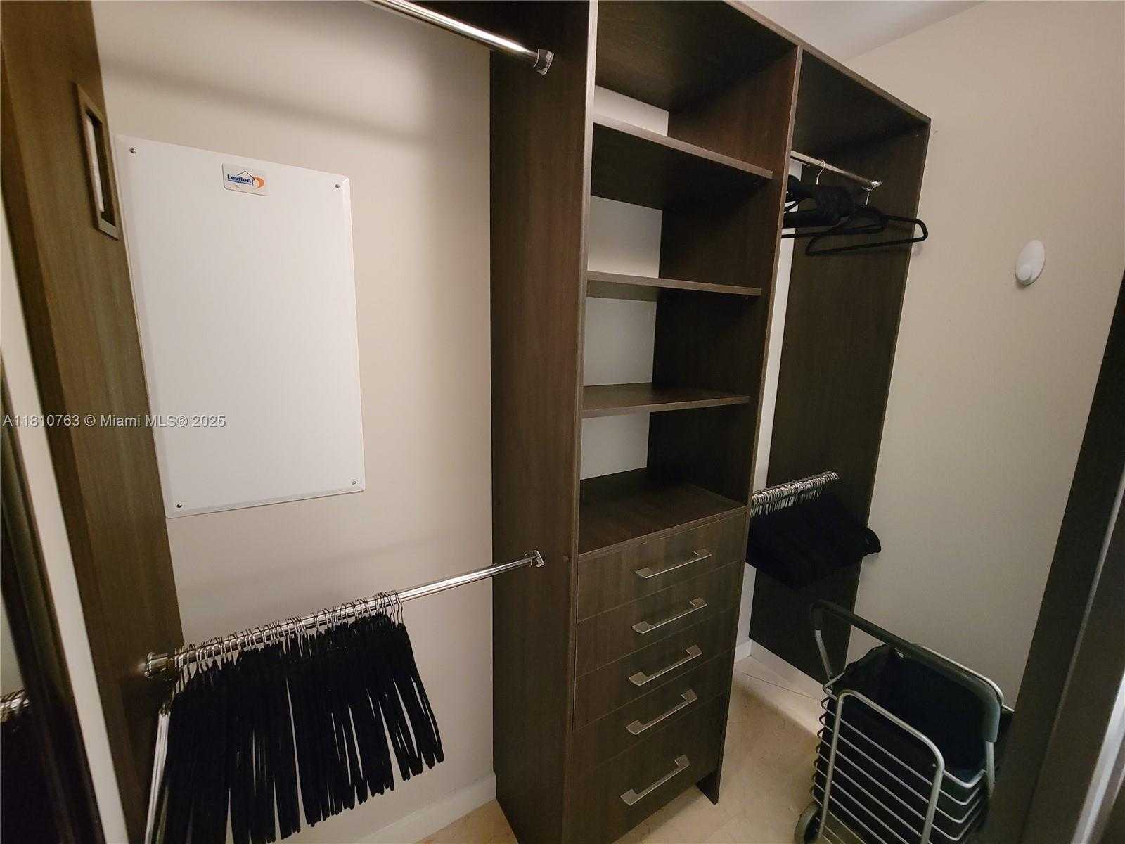 Small Image of 1830 SOUTH OCEAN DR #2312, Hallandale Beach Number 14