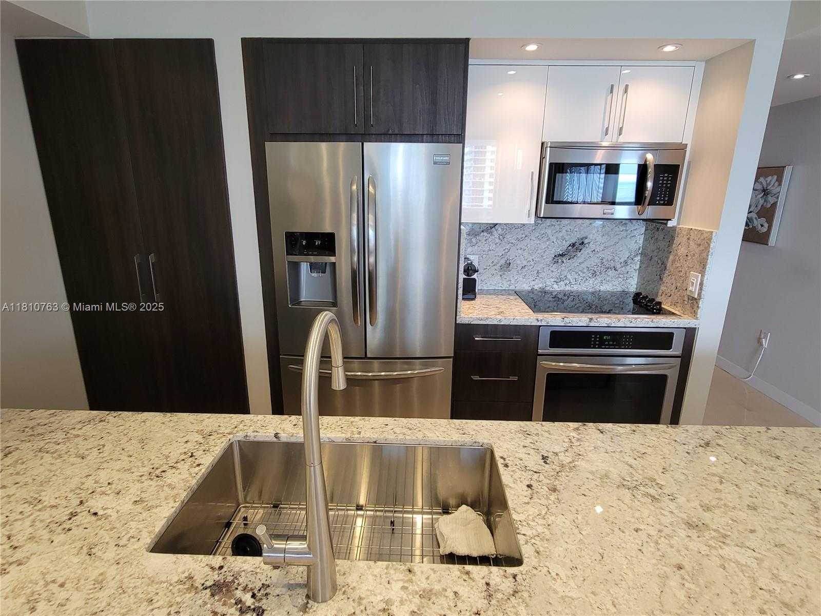 Small Image of 1830 SOUTH OCEAN DR #2312, Hallandale Beach Number 27