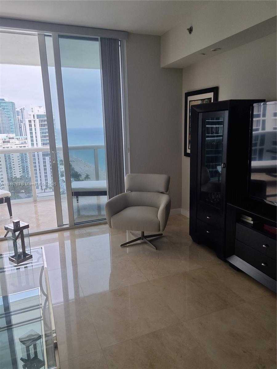 Small Image of 1830 SOUTH OCEAN DR #2312, Hallandale Beach Number 4