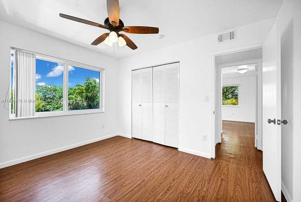 Small Image of 7720 CAMINO REAL #E-311, Miami Number 27