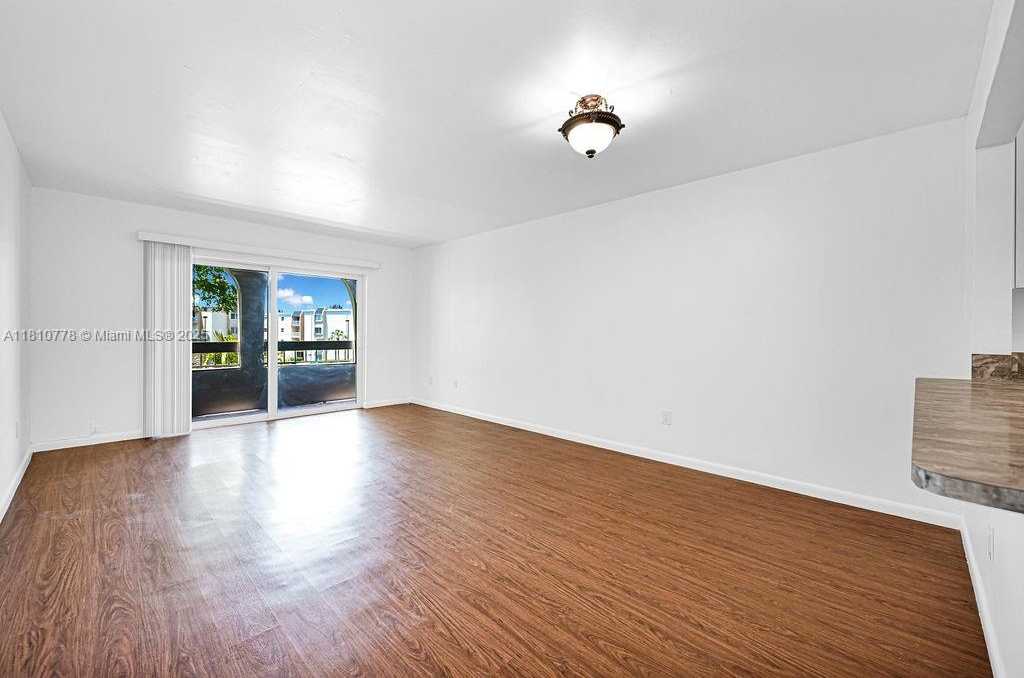 Small Image of 7720 CAMINO REAL #E-311, Miami Number 7