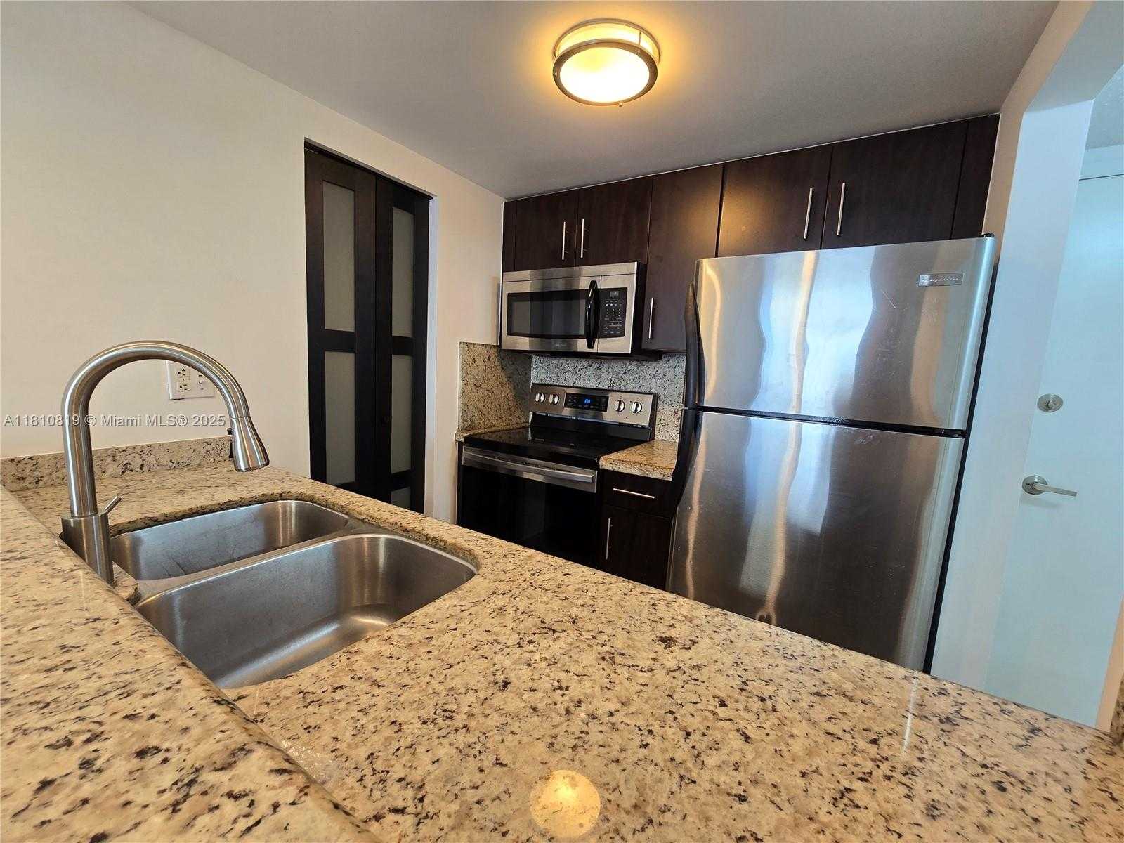 Small Image of 800 NORTH MIAMI AVE #E-1507, Miami Number 3