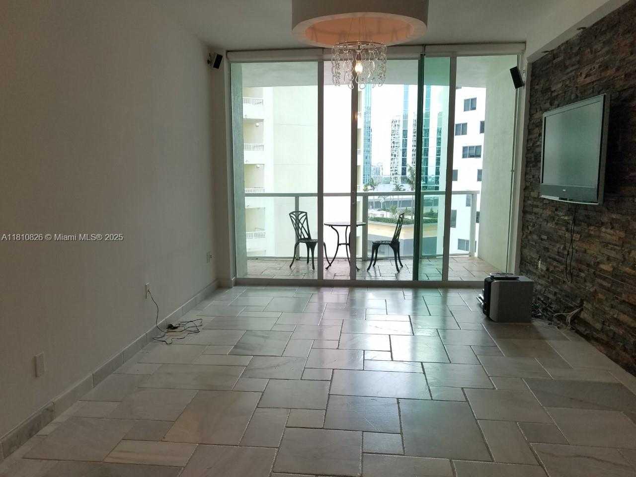 Small Image of 218 SOUTH EAST 14TH ST #1606, Miami Number 6