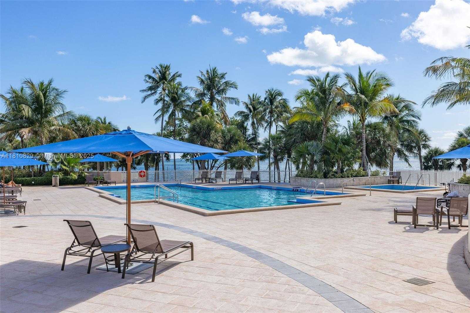 Small Image of 2 GROVE ISLE DR #B503, Miami Number 28