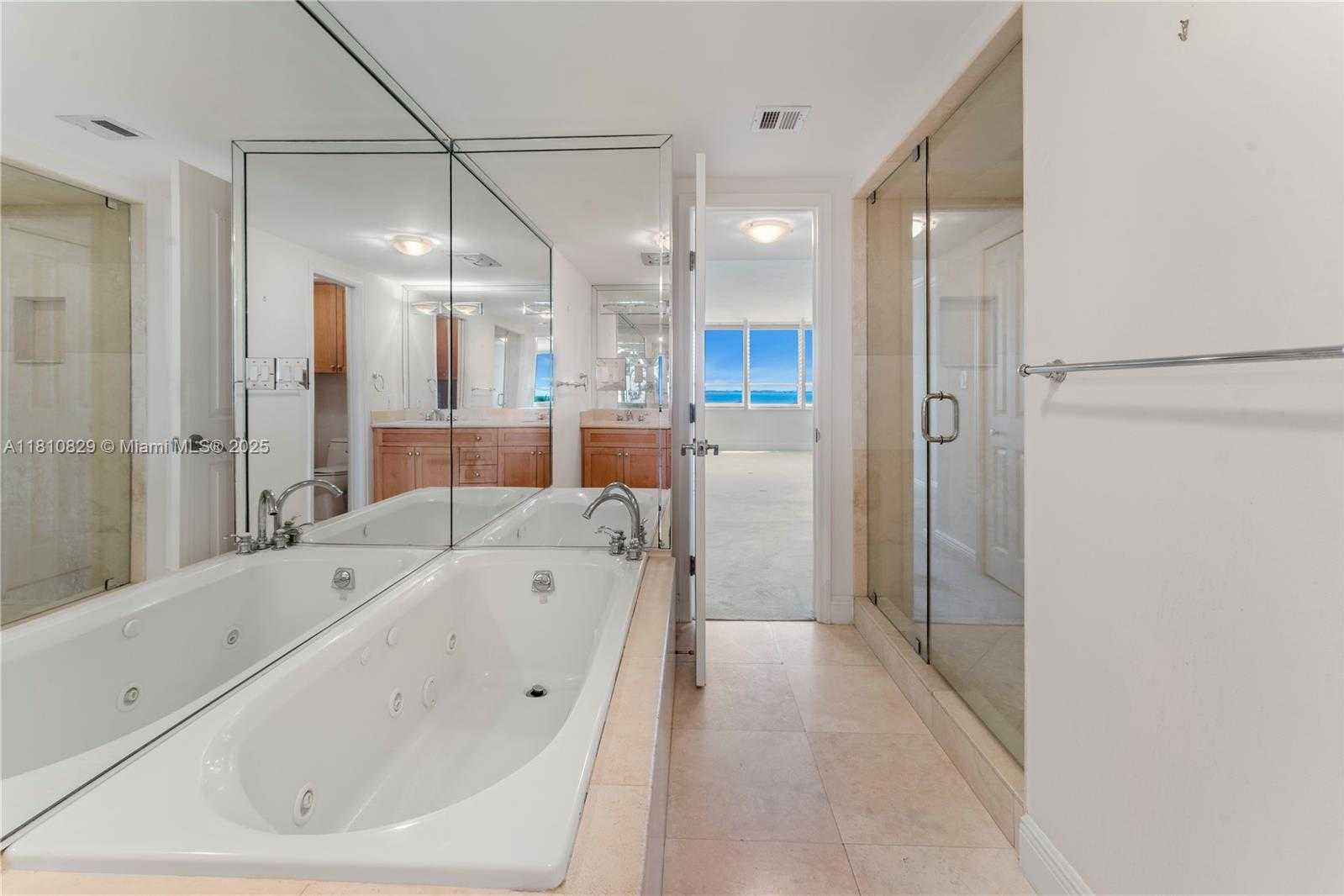 Small Image of 2 GROVE ISLE DR #B503, Miami Number 8