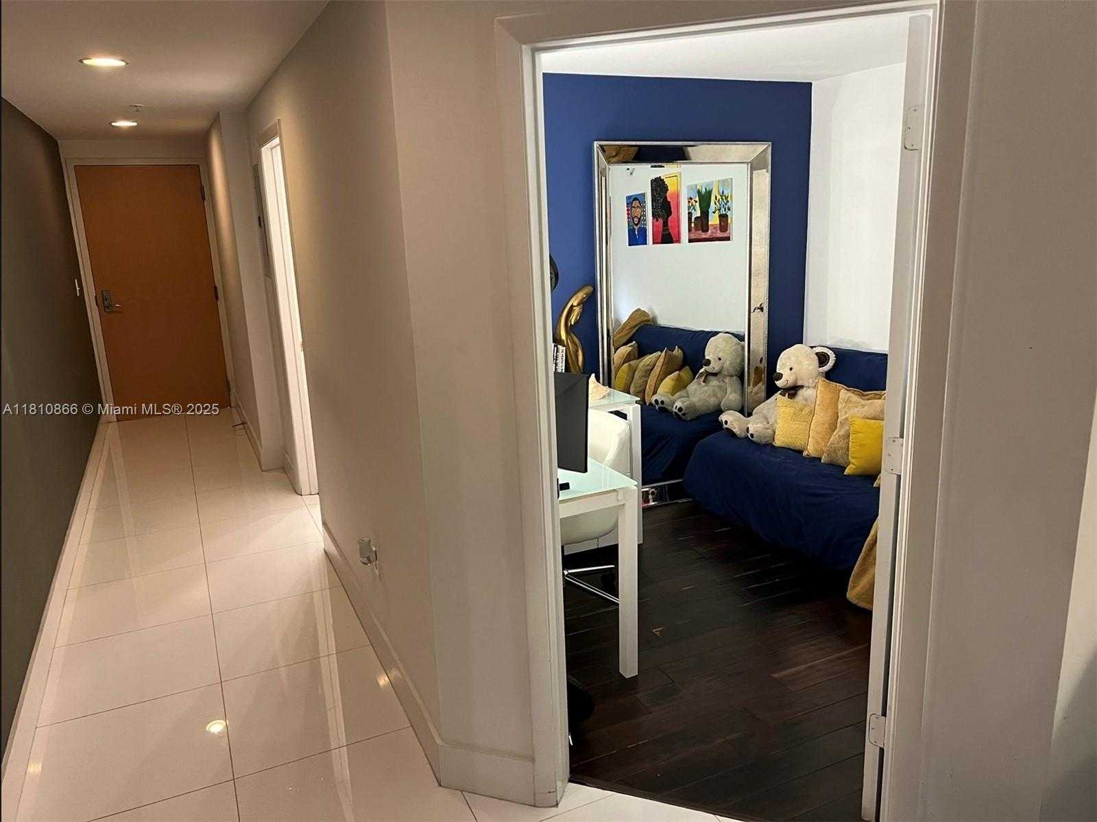 Small Image of 253 NORTH EAST 2ND ST #1808, Miami Number 11