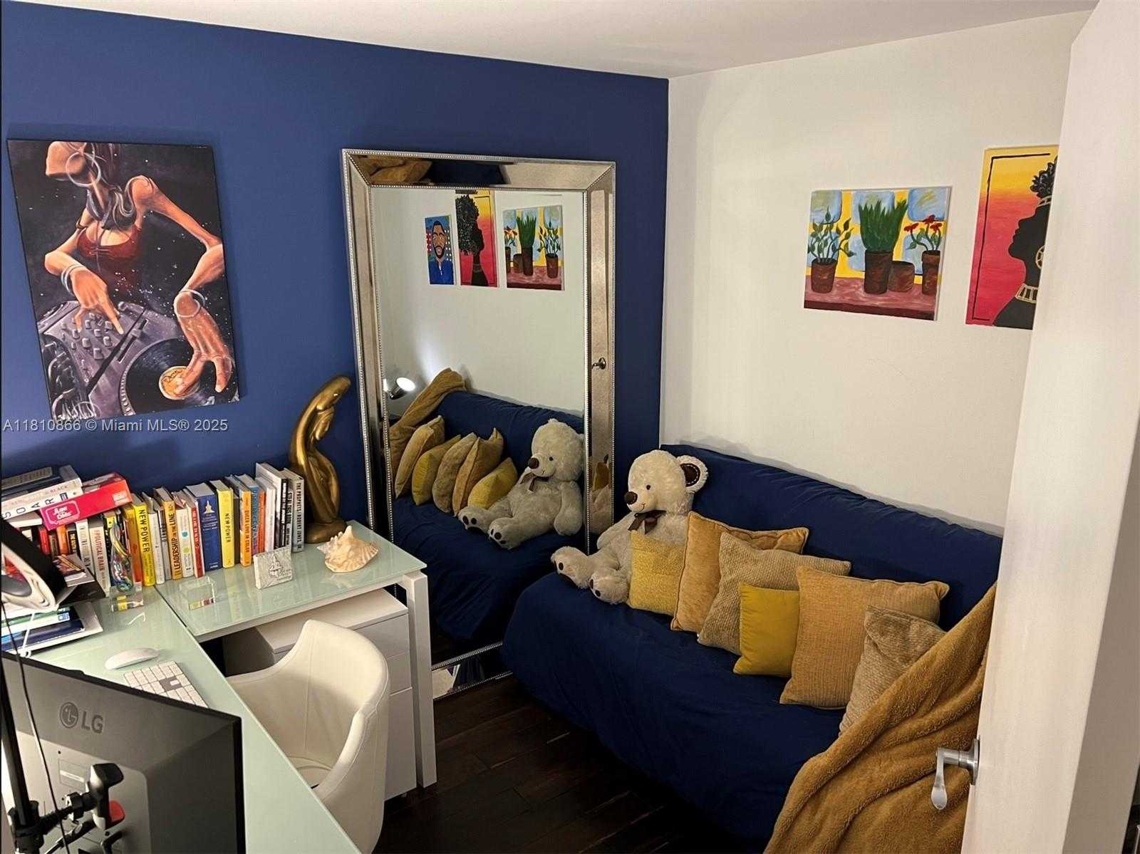 Small Image of 253 NORTH EAST 2ND ST #1808, Miami Number 5