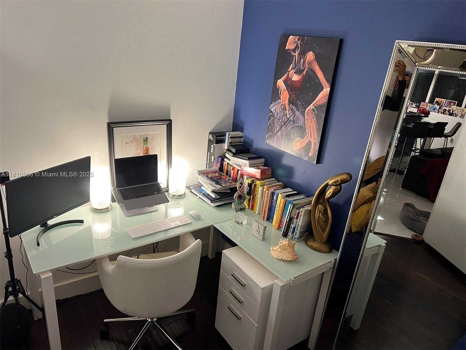Small Image of 253 NORTH EAST 2ND ST #1808, Miami Number 8