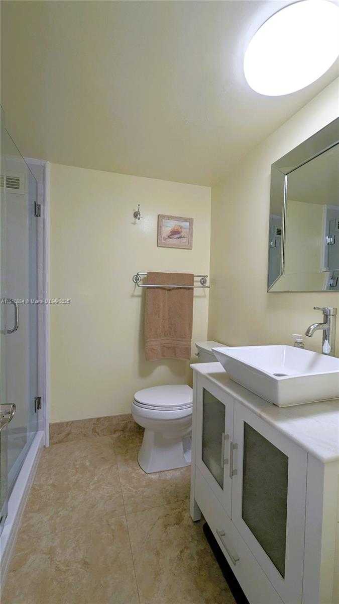Small Image of 5161 COLLINS AVE #1217, Miami Beach Number 11