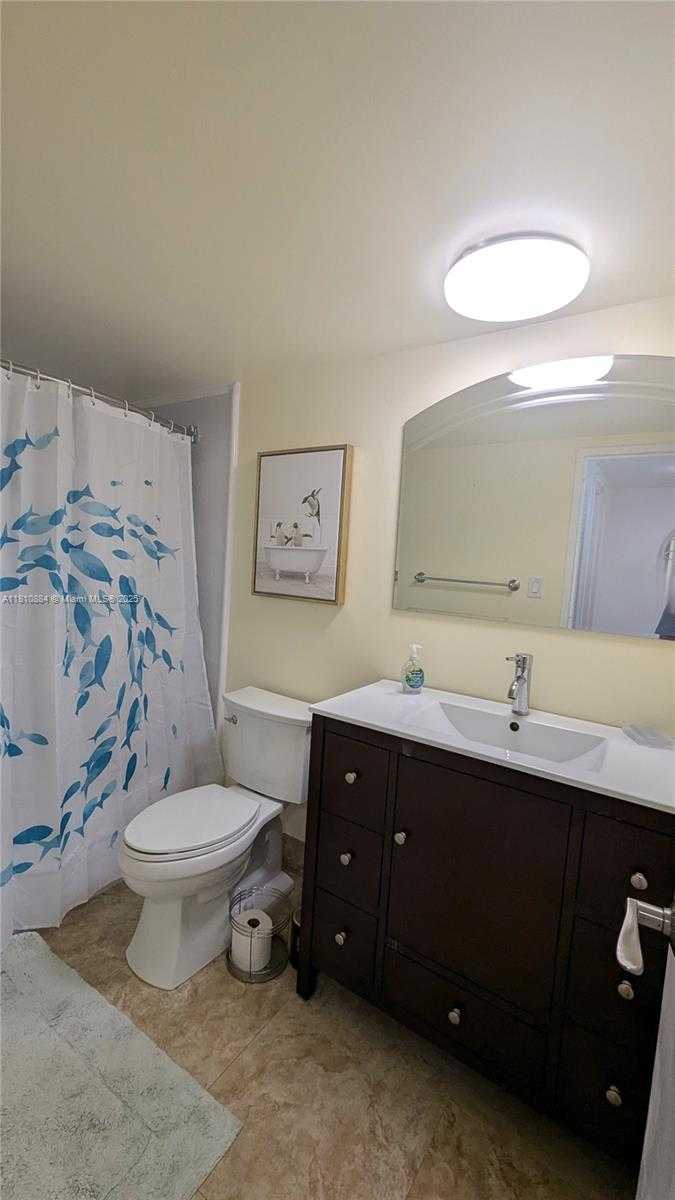 Small Image of 5161 COLLINS AVE #1217, Miami Beach Number 15