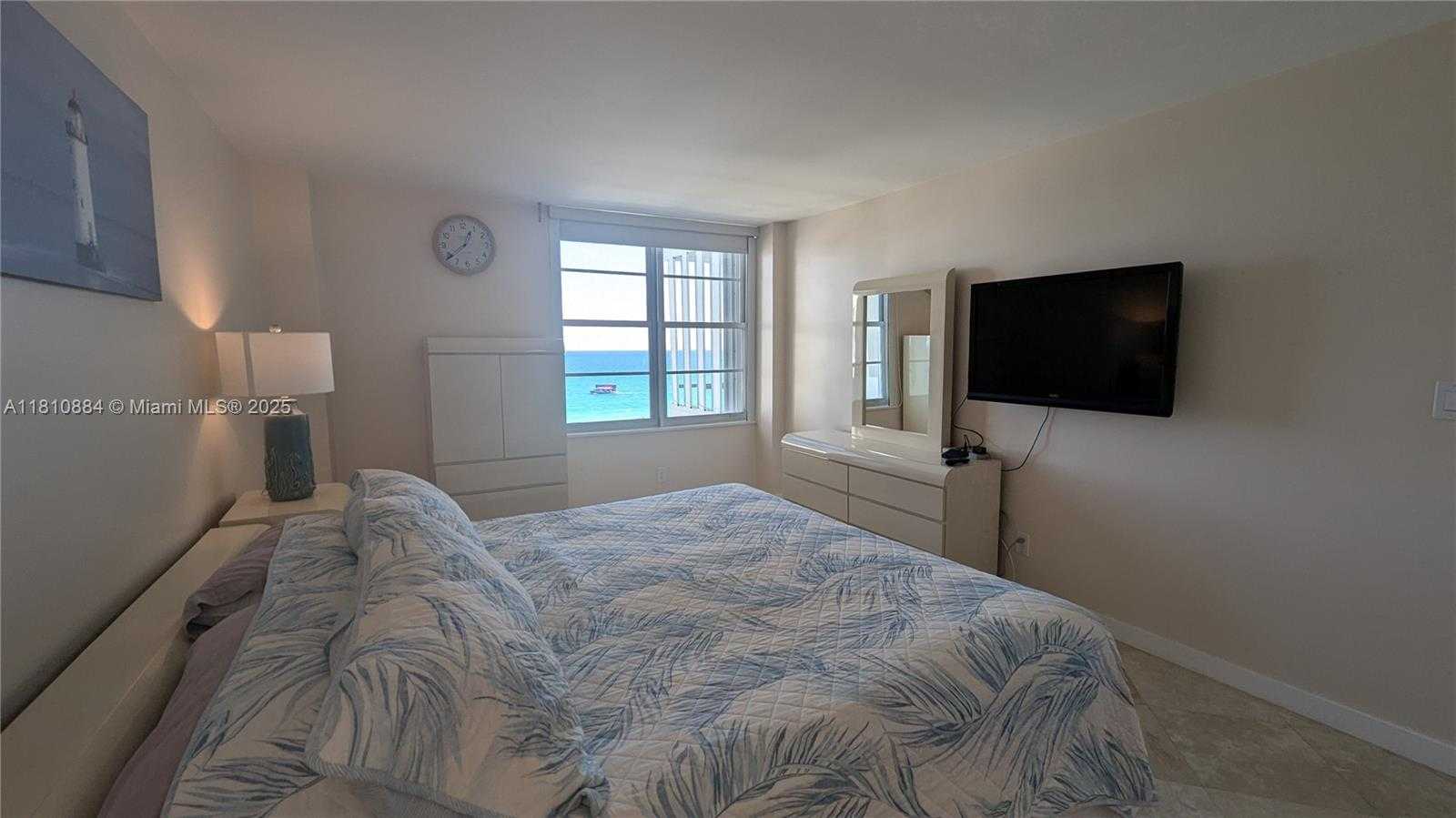 Small Image of 5161 COLLINS AVE #1217, Miami Beach Number 17