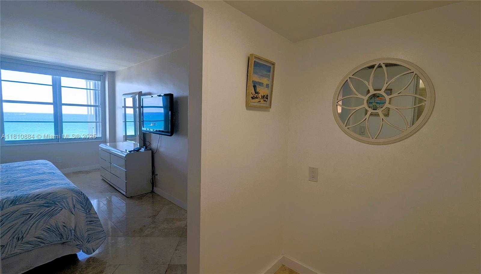 Small Image of 5161 COLLINS AVE #1217, Miami Beach Number 21