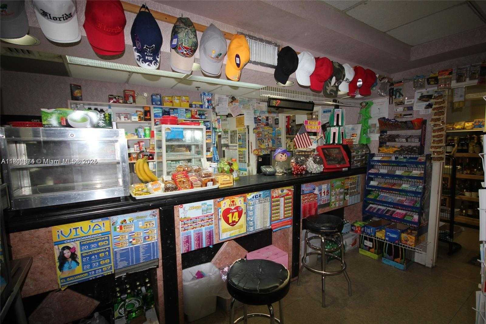 Small Image of 5161 COLLINS AVE #1217, Miami Beach Number 52