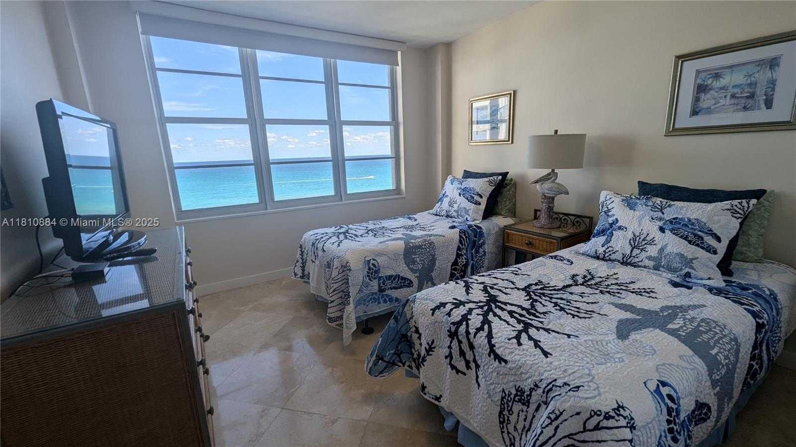 Small Image of 5161 COLLINS AVE #1217, Miami Beach Number 9
