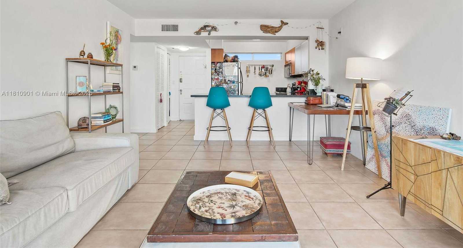 Small Image of 650 NORTH EAST 64TH ST #GPH7, Miami Number 10