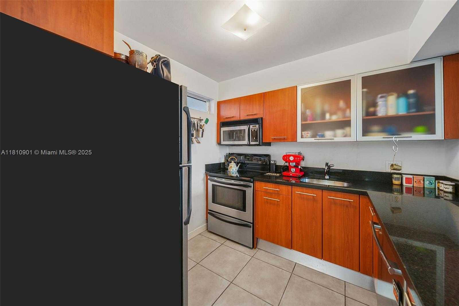 Small Image of 650 NORTH EAST 64TH ST #GPH7, Miami Number 15