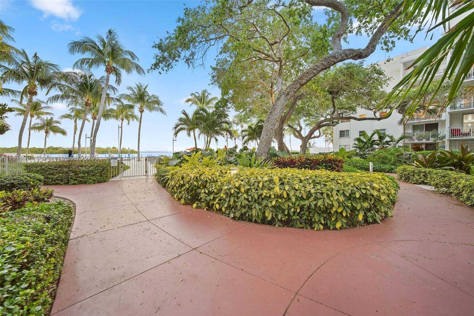 Small Image of 650 NORTH EAST 64TH ST #GPH7, Miami Number 28