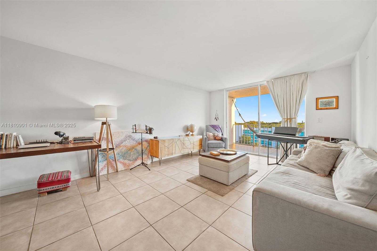 Small Image of 650 NORTH EAST 64TH ST #GPH7, Miami Number 3