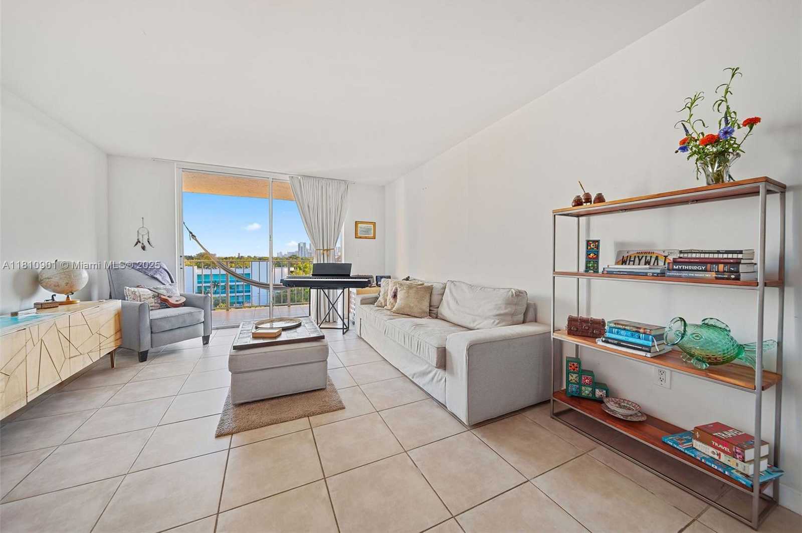 Small Image of 650 NORTH EAST 64TH ST #GPH7, Miami Number 5