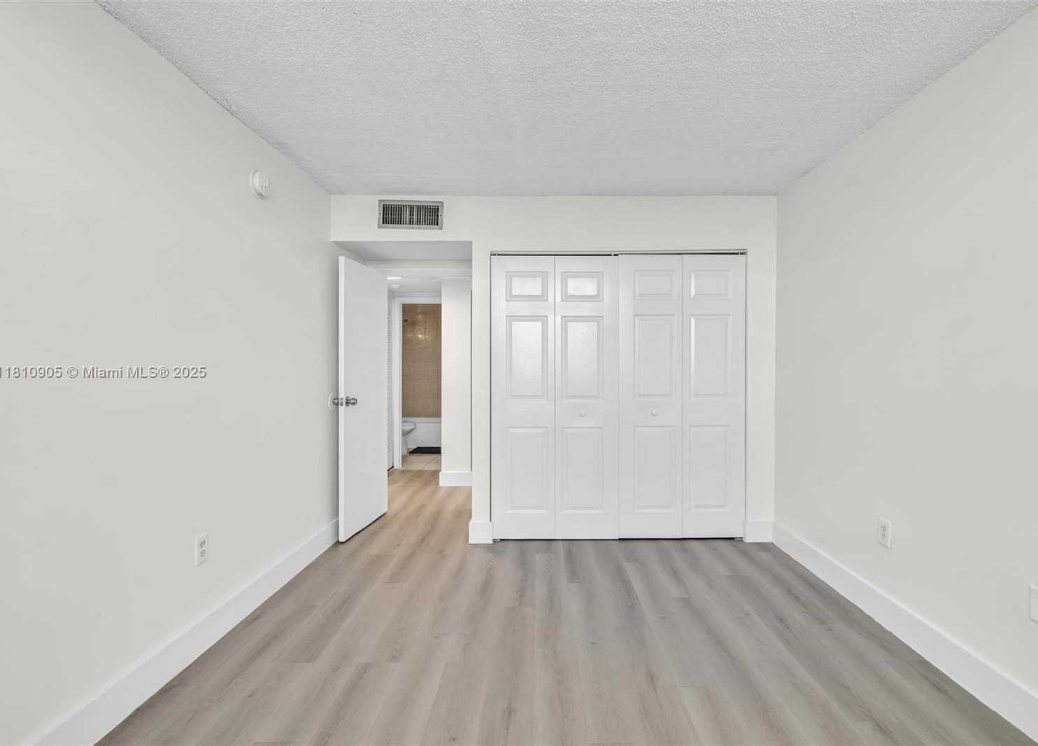 Small Image of 16465 NORTH EAST 22ND AVE #502, North Miami Beach Number 17