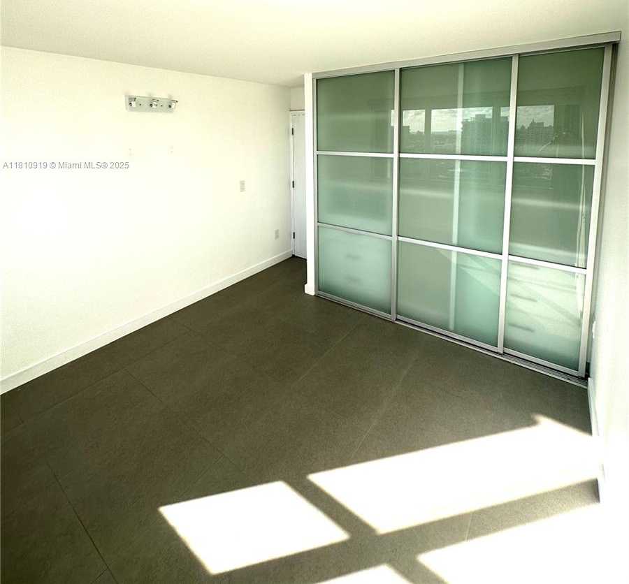 Small Image of 11 ISLAND AVE #1504, Miami Beach Number 10