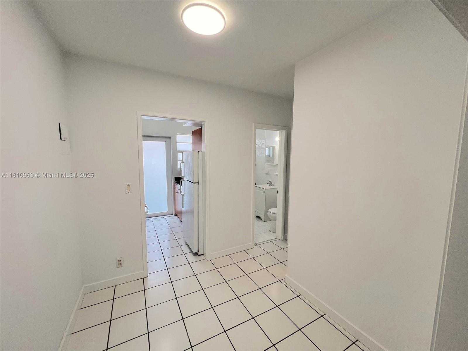 Small Image of 1235 EUCLID AV #14, Miami Beach Number 3